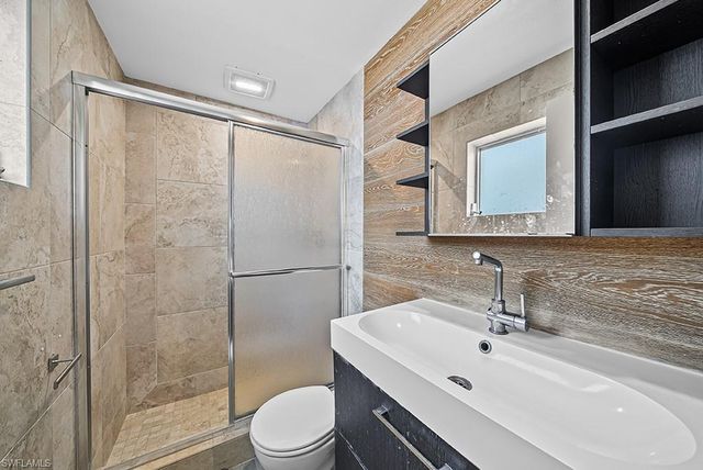 2175 Shad CT, Naples, FL 34102