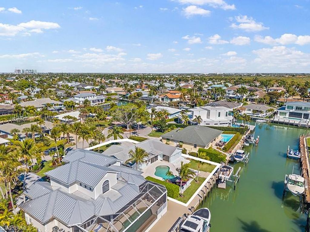 2175 Shad CT, NAPLES, FL 34102 — photo 4
