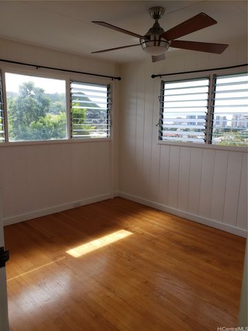 2313 Star Road A, Honolulu, HI 96813