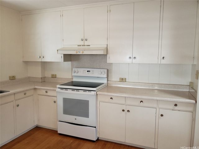 2313 Star Road A, Honolulu, HI 96813