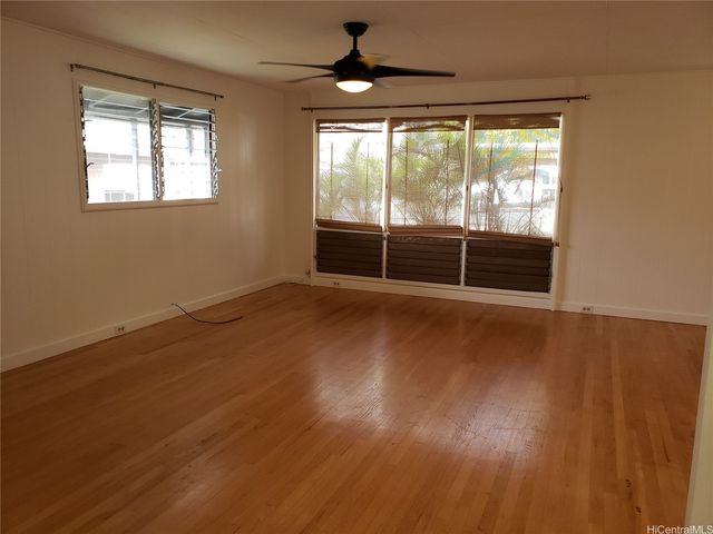 2313 Star Road A, Honolulu, HI 96813