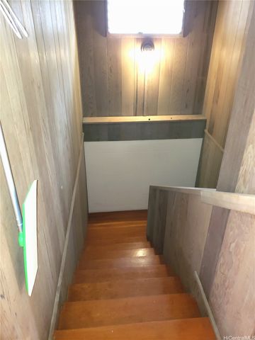 2313 Star Road A, Honolulu, HI 96813