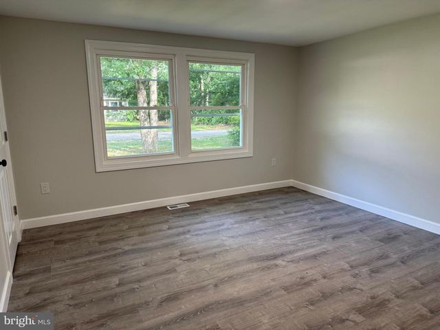 3015 PARK AVE, Millville, NJ 08332