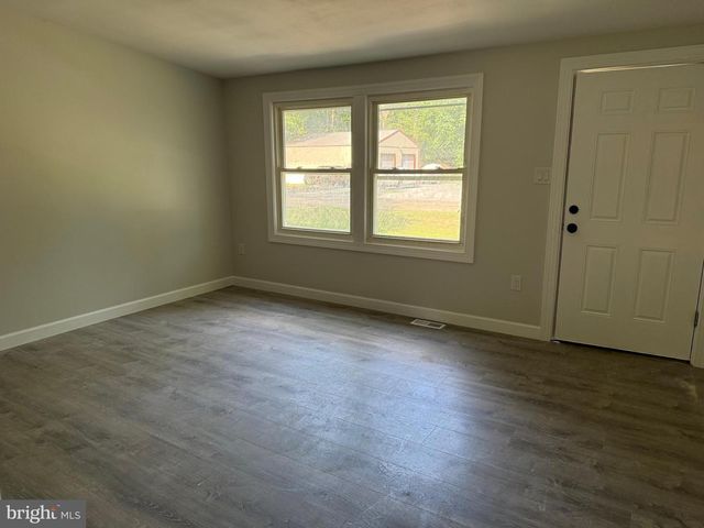 3015 PARK AVE, Millville, NJ 08332