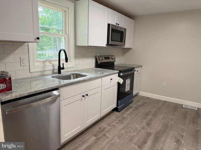 3015 PARK AVE, Millville, NJ 08332