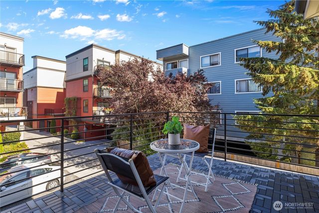 6546 D Latona Avenue NE, Seattle, WA 98115