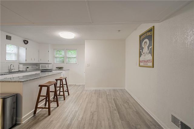 1801 S Broadway Street, Leavenworth, KS 66048
