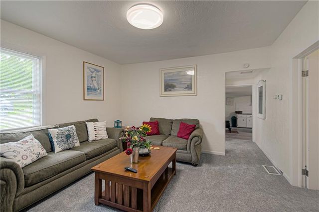 1801 S Broadway Street, Leavenworth, KS 66048