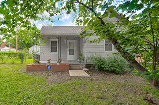 1801 S Broadway Street, Leavenworth, KS 66048