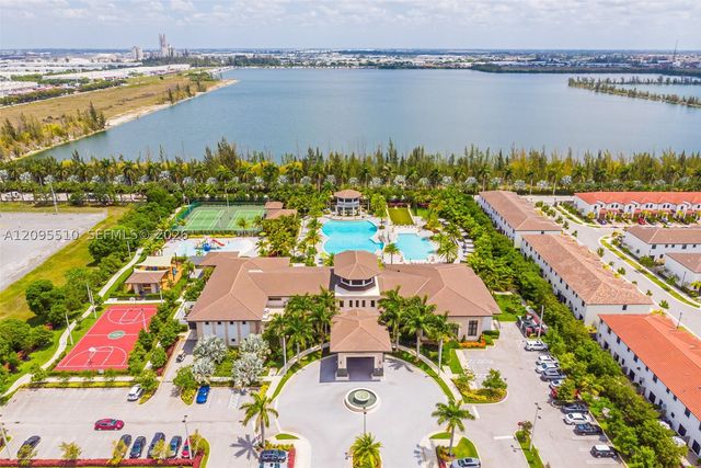 7815 NW 104th Ave 21, Doral, FL 33178