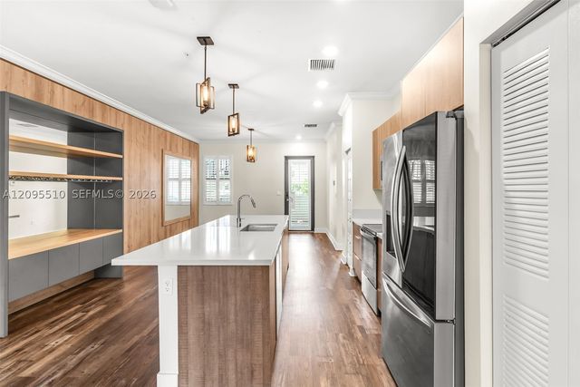 7815 NW 104th Ave 21, Doral, FL 33178