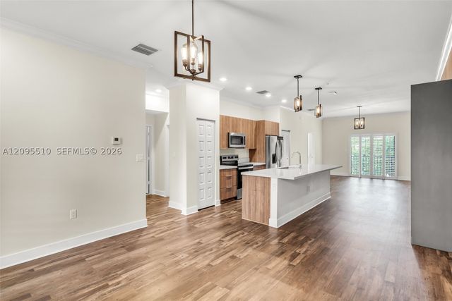7815 NW 104th Ave 21, Doral, FL 33178