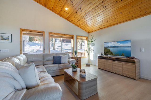 12996 Oberwald Way, Truckee, CA 96161