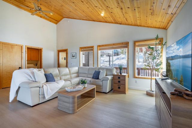 12996 Oberwald Way, Truckee, CA 96161