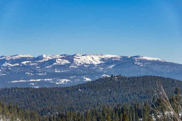 12996 Oberwald Way, Truckee, CA 96161