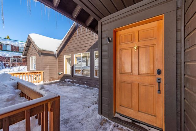 12996 Oberwald Way, Truckee, CA 96161
