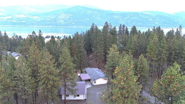 17 Crestview Dr, Kettle Falls, WA 99141