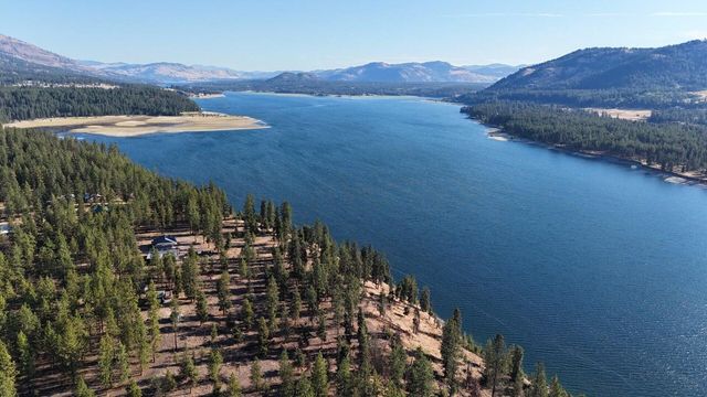17 Crestview Dr, Kettle Falls, WA 99141