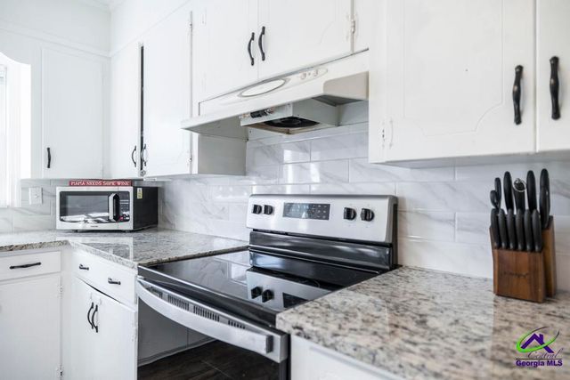 1402 Knoxville Street, Fort Valley, GA 31030