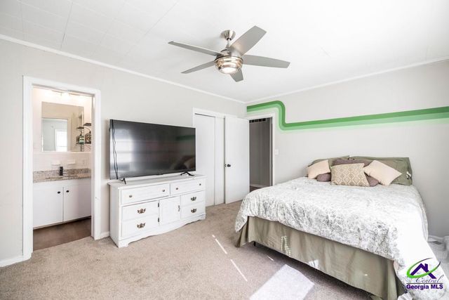 1402 Knoxville Street, Fort Valley, GA 31030