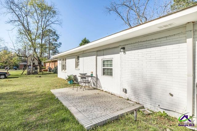 1402 Knoxville Street, Fort Valley, GA 31030