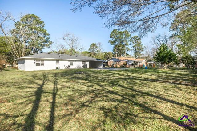 1402 Knoxville Street, Fort Valley, GA 31030