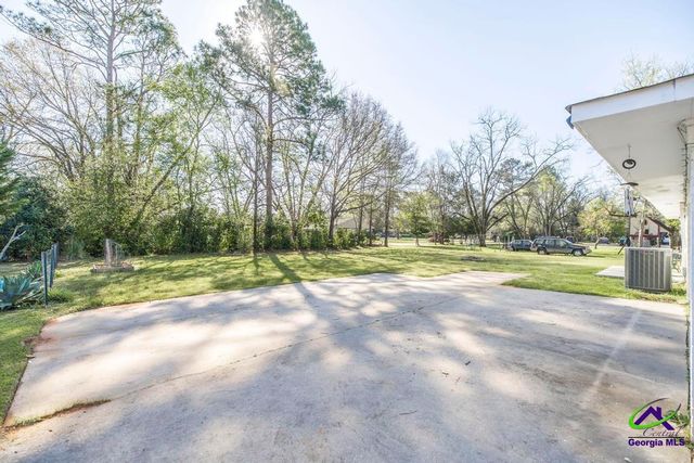 1402 Knoxville Street, Fort Valley, GA 31030