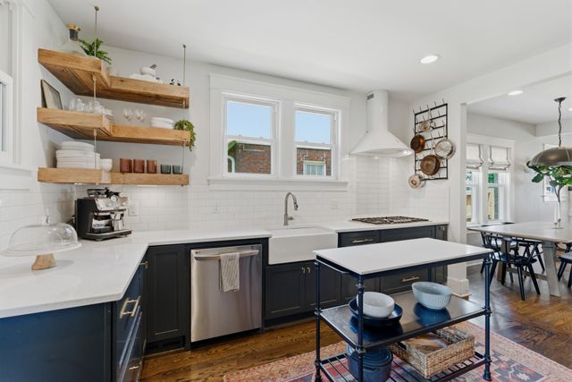 929 Lawrence, Nashville, TN 37204