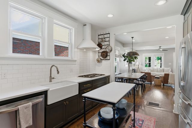 929 Lawrence, Nashville, TN 37204