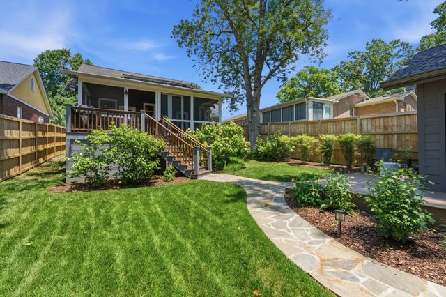 929 Lawrence, Nashville, TN 37204