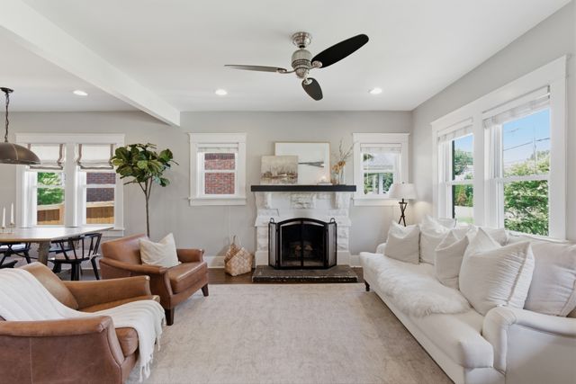 929 Lawrence, Nashville, TN 37204