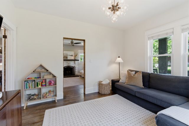 929 Lawrence, Nashville, TN 37204