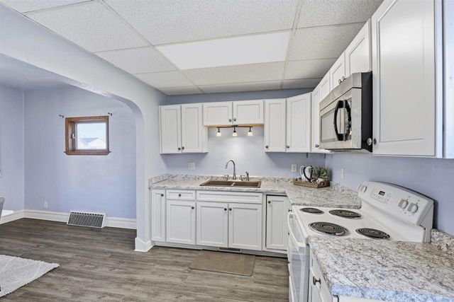 2023 LINCOLN STREET, Two Rivers, WI 54241