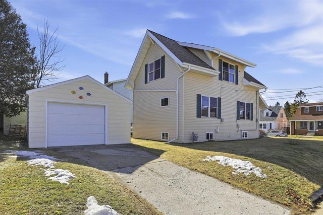 2023 LINCOLN STREET, Two Rivers, WI 54241
