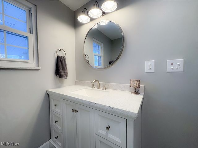 330 Wynncrest Drive, Marietta, OH 45750