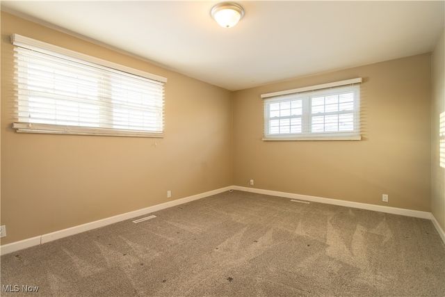 330 Wynncrest Drive, Marietta, OH 45750