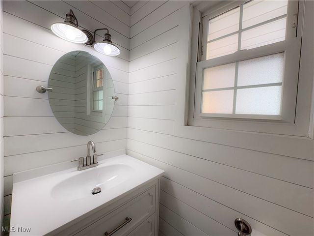 330 Wynncrest Drive, Marietta, OH 45750