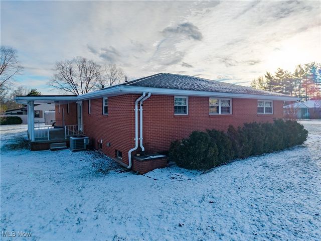 330 Wynncrest Drive, Marietta, OH 45750