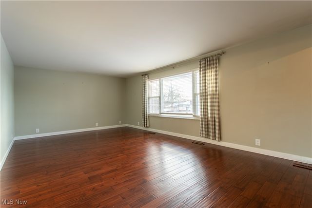 330 Wynncrest Drive, Marietta, OH 45750