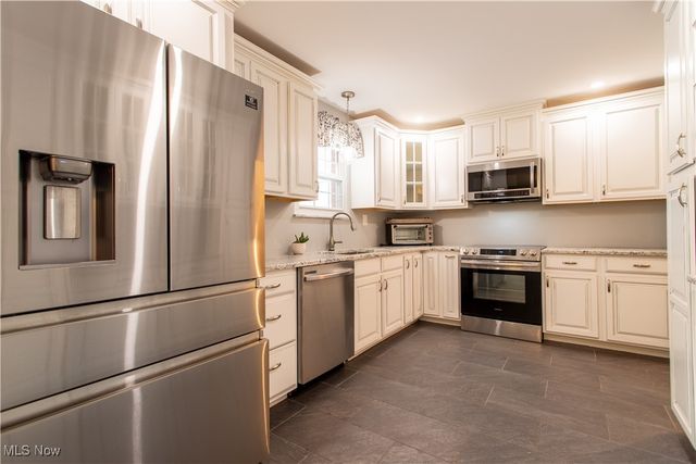 330 Wynncrest Drive, Marietta, OH 45750