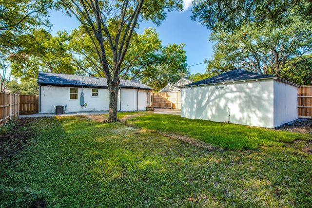 6147 Ravendale Lane, Dallas, TX 75214