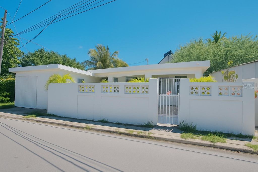 Hebreos St 397 VILLA CRISTIANA COMM., Loiza, PR 00772