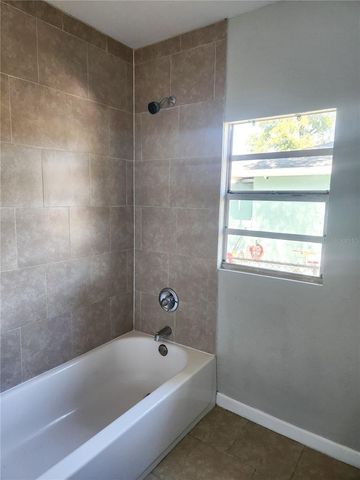 4502 N 42ND STREET, Tampa, FL 33610