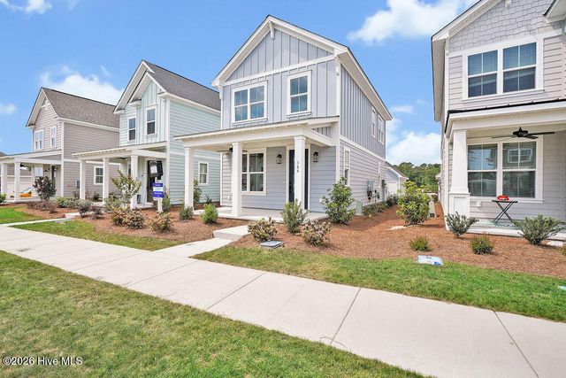 5424 Folklore Way, Wilmington, NC 28412