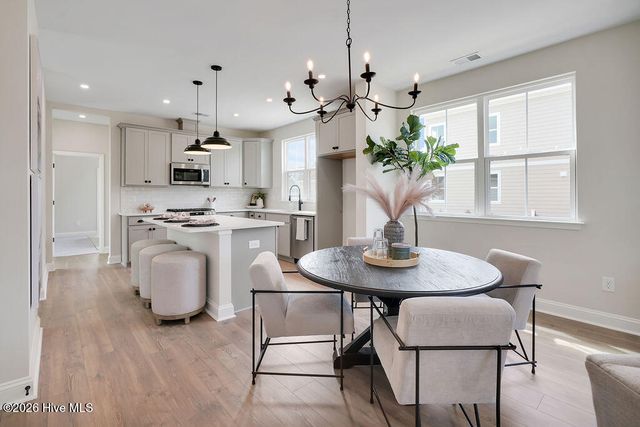 5424 Folklore Way, Wilmington, NC 28412