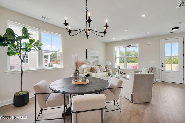 5424 Folklore Way, Wilmington, NC 28412