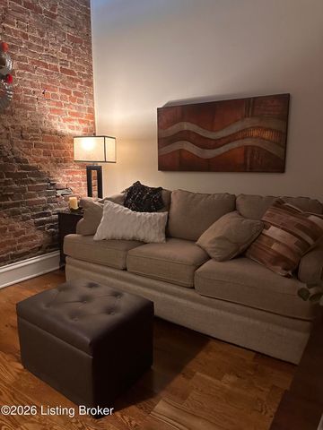 415 E Market St 201, Louisville, KY 40202