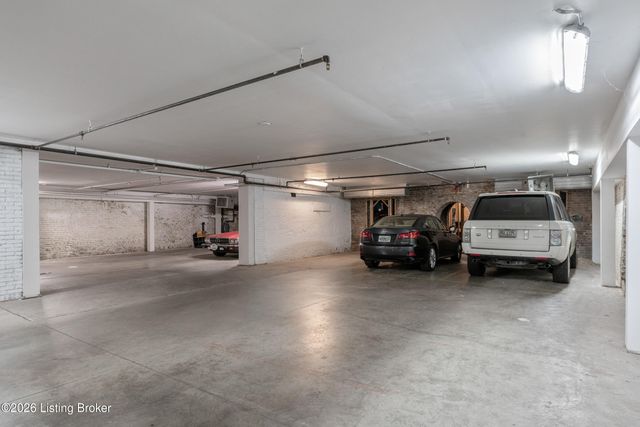 415 E Market St 201, Louisville, KY 40202