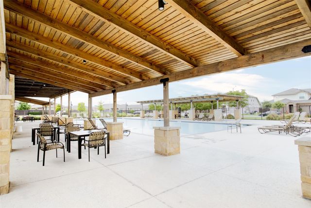 114 Creek Hollow DR, Hutto, TX 78634