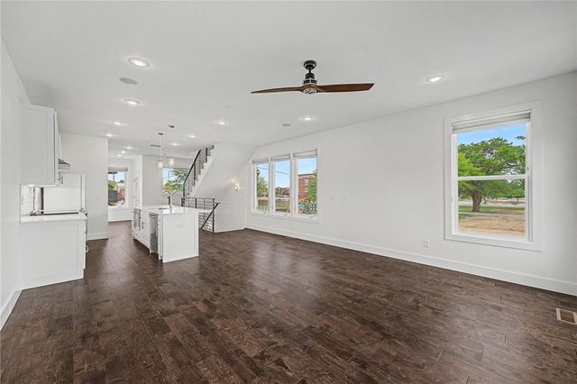 644 SW B Street, Bentonville, AR 72712